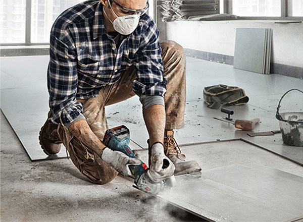 Bosch Gws 180 Li- 18 Volt 4 Amper Tek Batarya 125 mm Akülü TAŞLAMAA